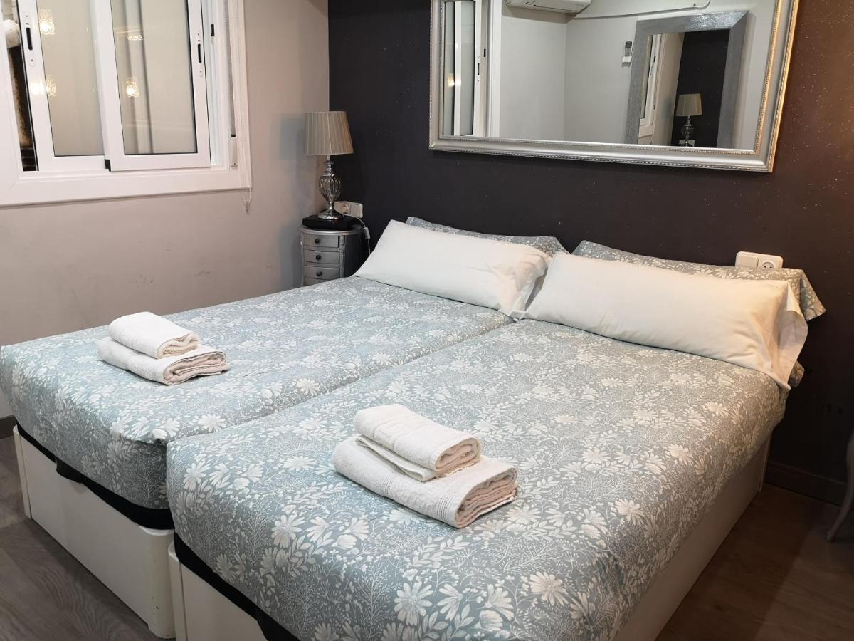 Aparteasy - Eixample Center Barcelona Eksteriør bilde